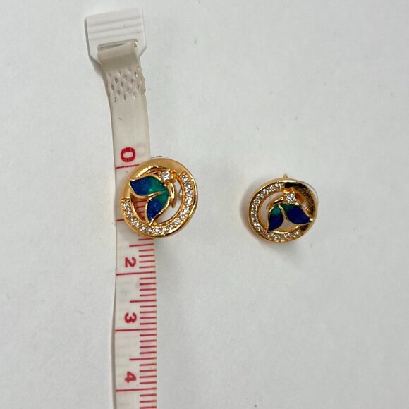 Elegant Gold Tone Blue/Teal Butterfly Stud Earrings Nature-Inspired Design Round - Picture 2 of 5